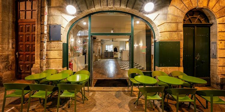 GOOMBAH (Bar), bar