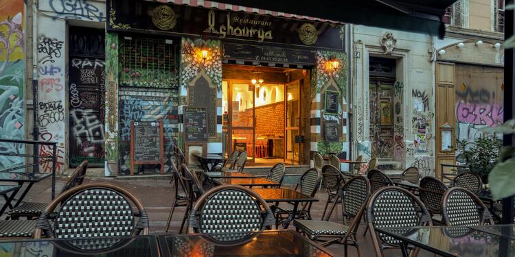 Ashourya Cours Julien, restaurant