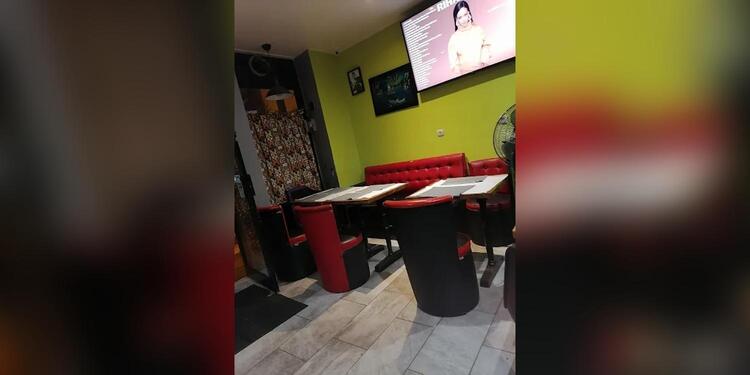 La Base 225, restaurant