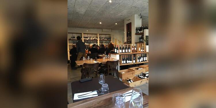 Les Vignes Gourmandes, bar