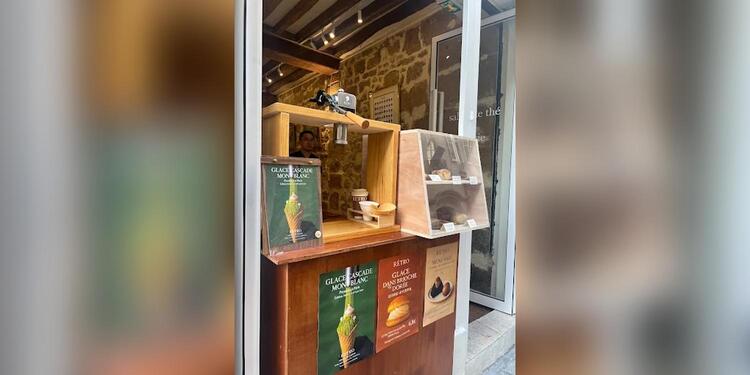 Retro Salon de Thé, bar