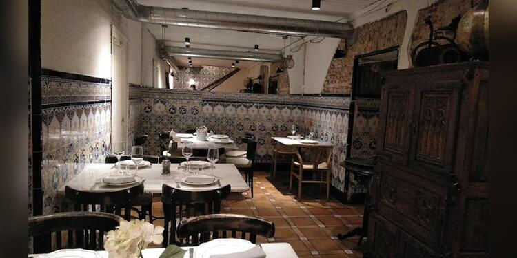 Taberna La Elisa l Restaurante comida Española Madrid, restaurant