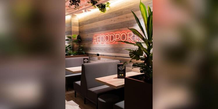 redbar 24h Madrid Plaza España, restaurant