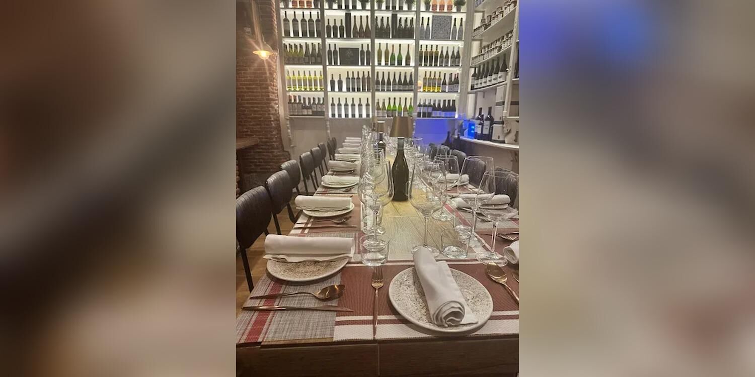 San Bernardino 7 l Restaurante Plaza España., restaurant