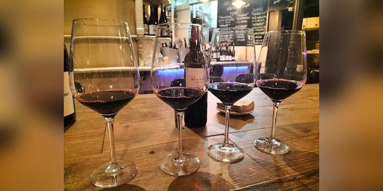 San Bernardino 7 l Restaurante Plaza España., restaurant