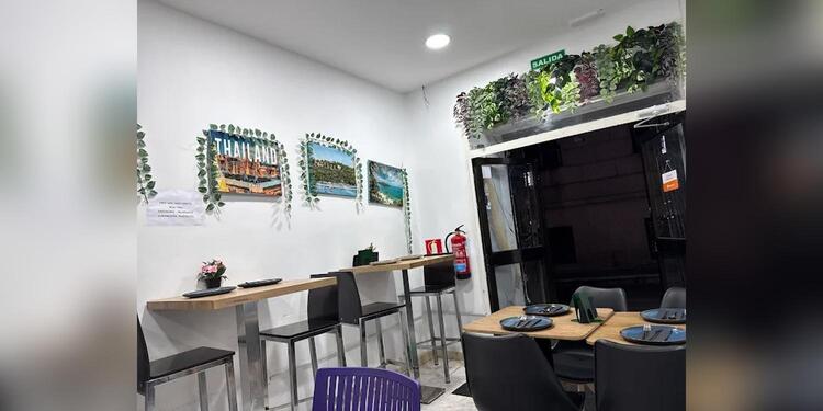 Real thai, restaurant