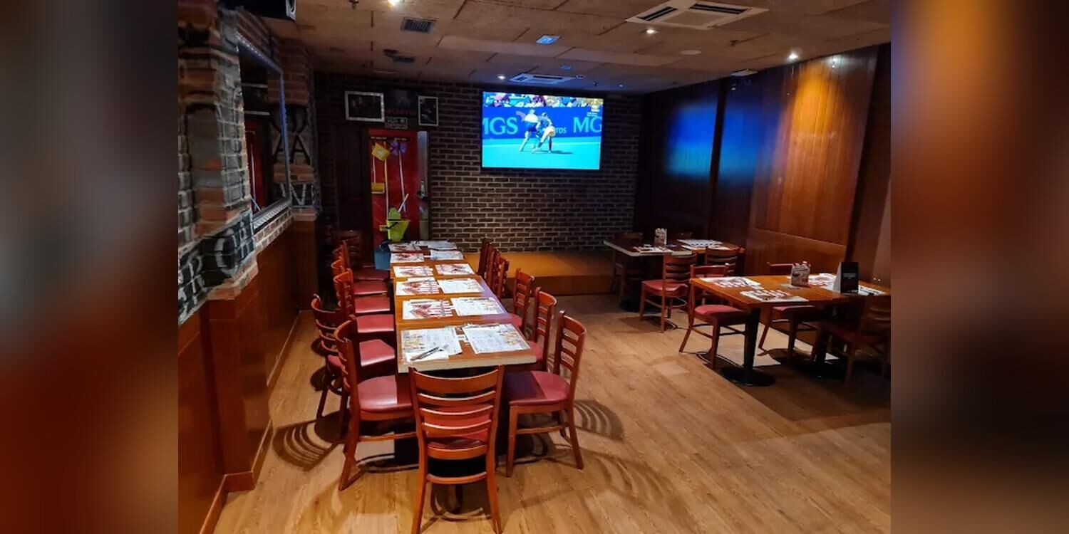 TGI Fridays, restaurant