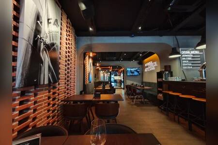 Cervecería Ogham | Chamberí, Bar Madrid Trafalgar  #0