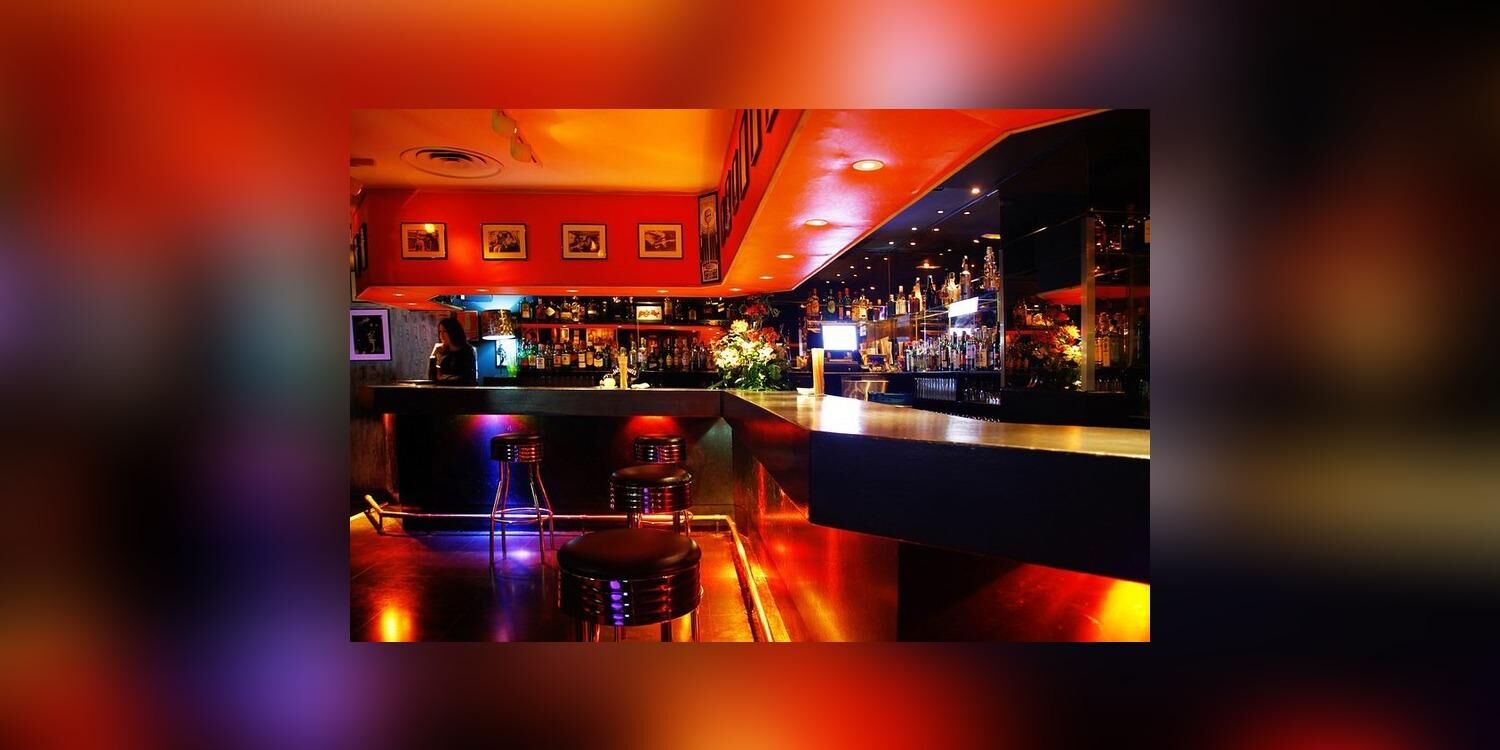 Honky Tonk Bar Room, bar