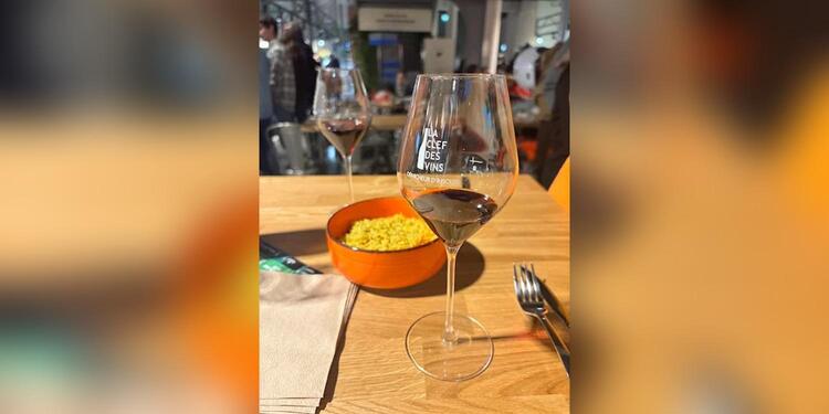 Halle de l'Arsenal - Biltoki, bar