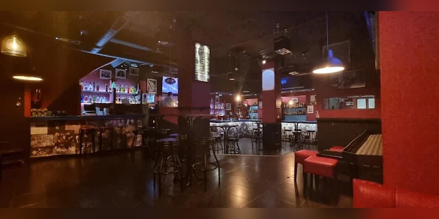El Penta Bar, bar
