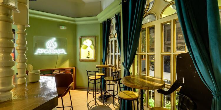 Apostasía Bar, bar