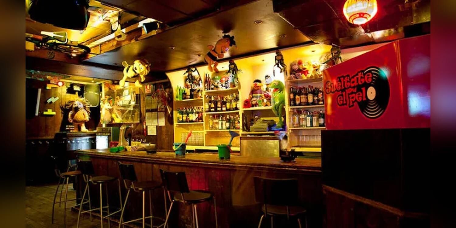 Suéltate El Pelo, bar