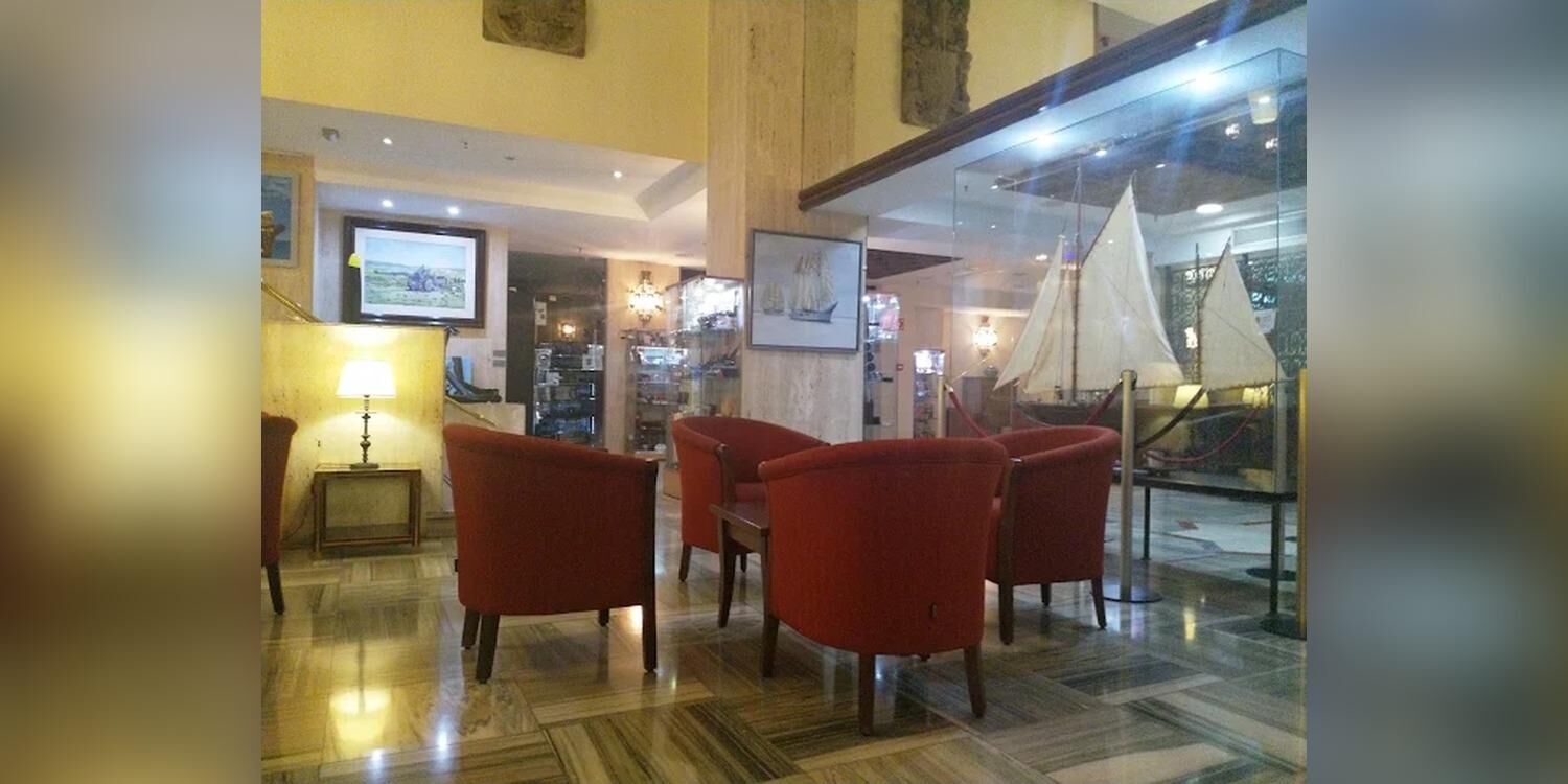 R.M. Alcazar, restaurant