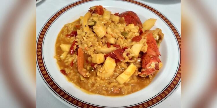 R.M. Alcazar, restaurant