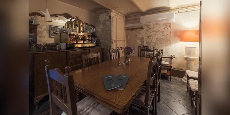 La Moderna Bodega y Restaurante tradicional 1937, bar