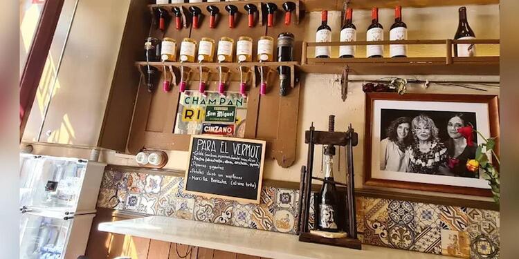 La Moderna Bodega y Restaurante tradicional 1937, bar