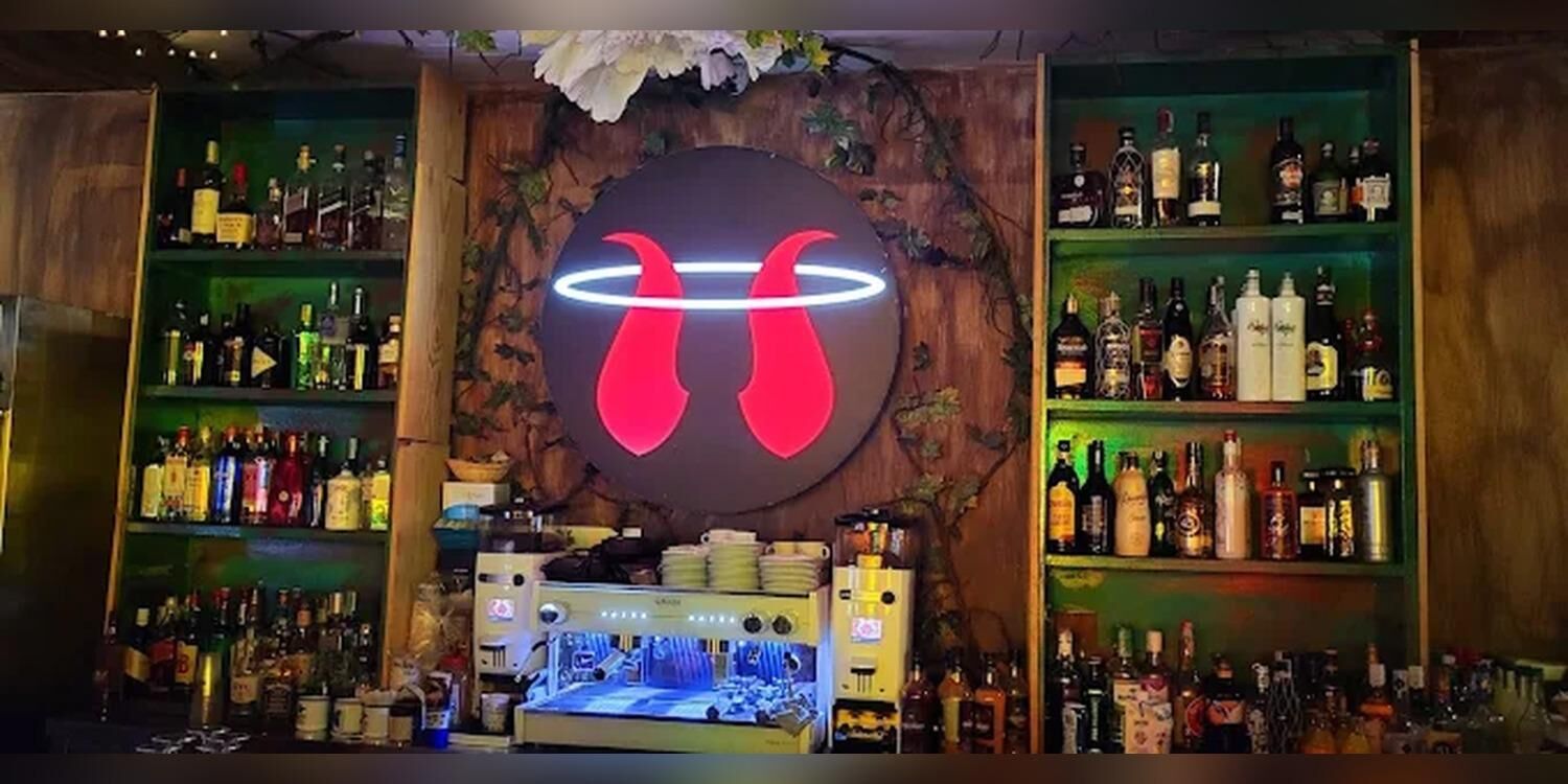 Santa La Diabla, bar