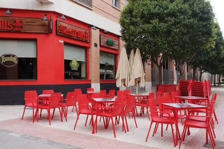 Pub The Red Mills, Bar Madrid Legazpi #0