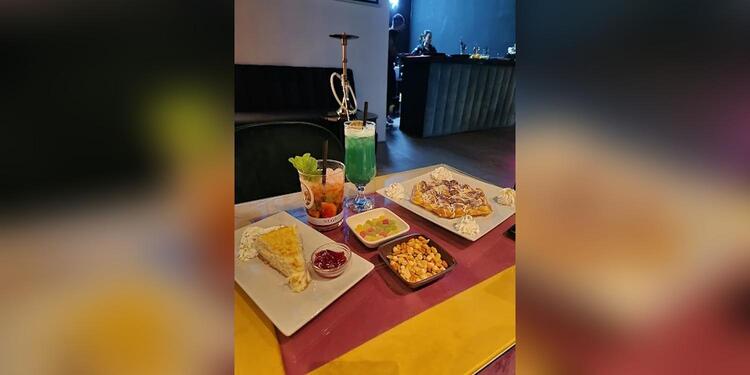 Malak Hookah Lounge, bar