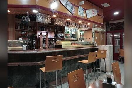 Kristal, Bar Madrid Las Águilas #0