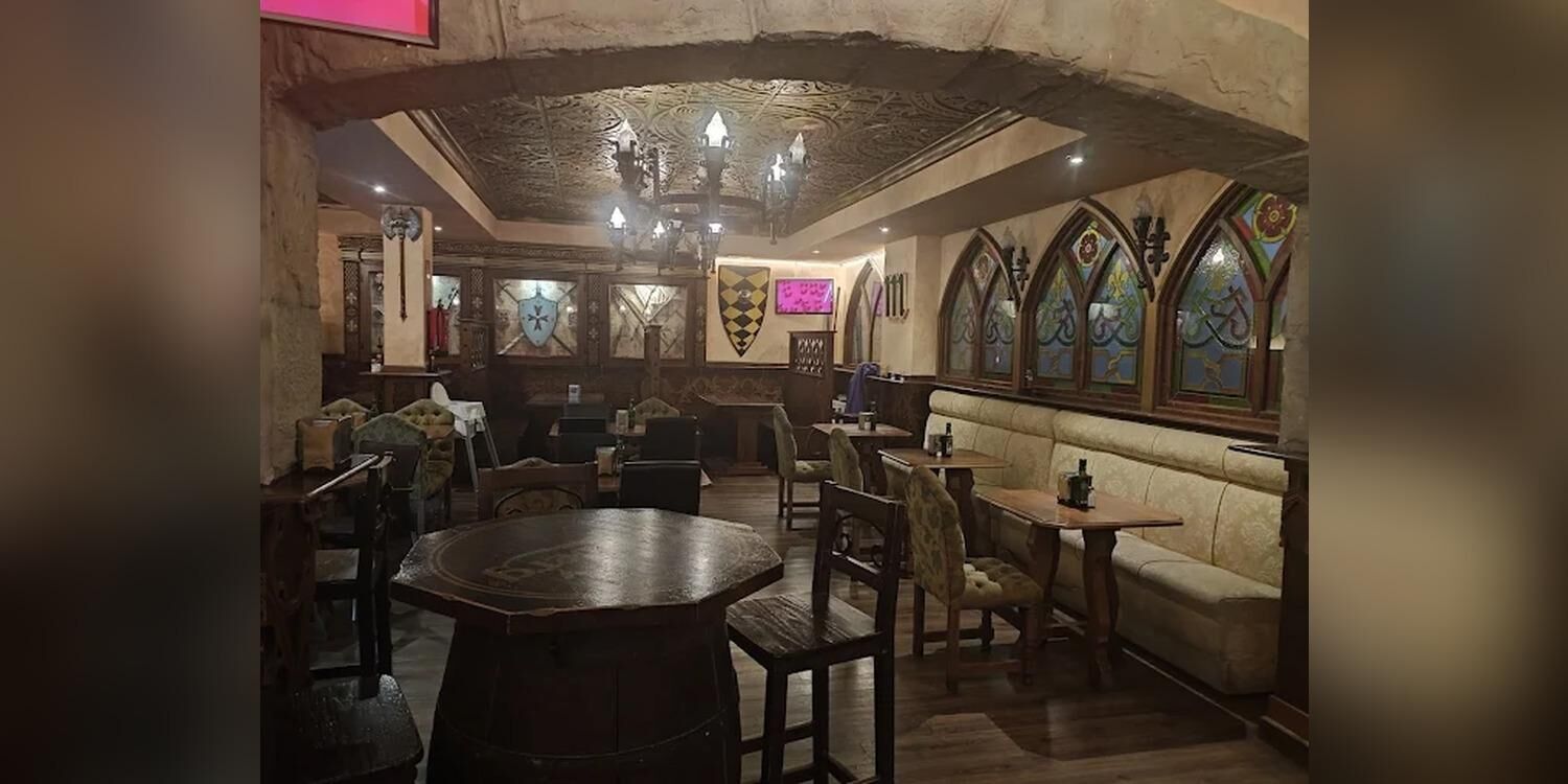 Medieval Abbey, restaurant