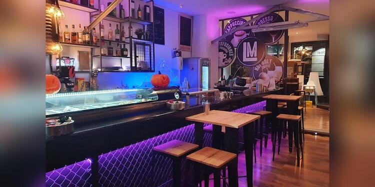 Los Metales Bar & Kitchen, restaurant