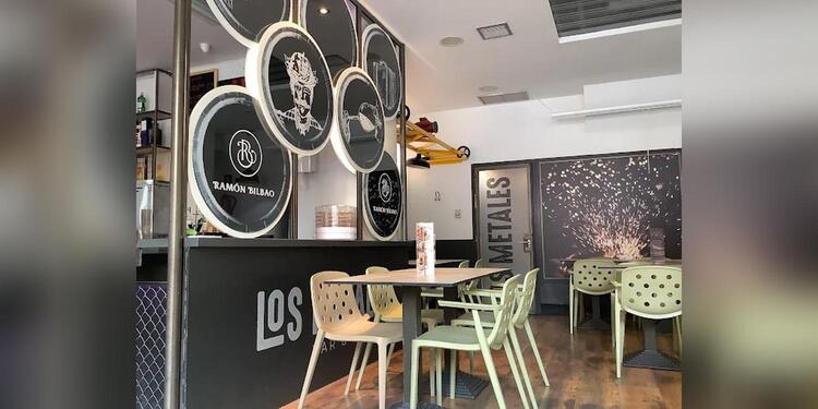 Los Metales Bar & Kitchen, restaurant