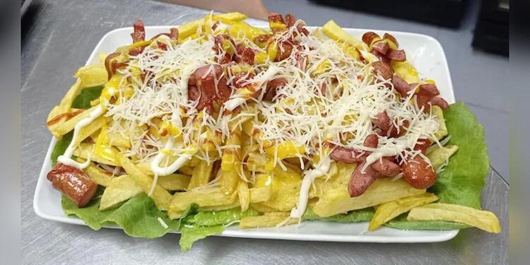 Entre pinos ( bar marino), bar