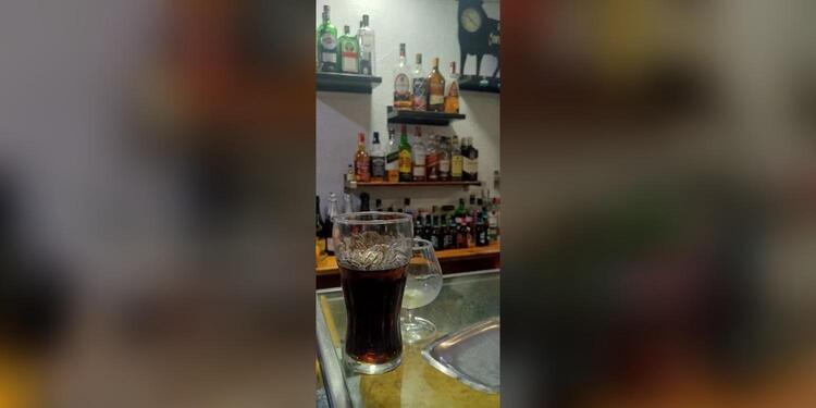 Cervecería Eskasy, bar