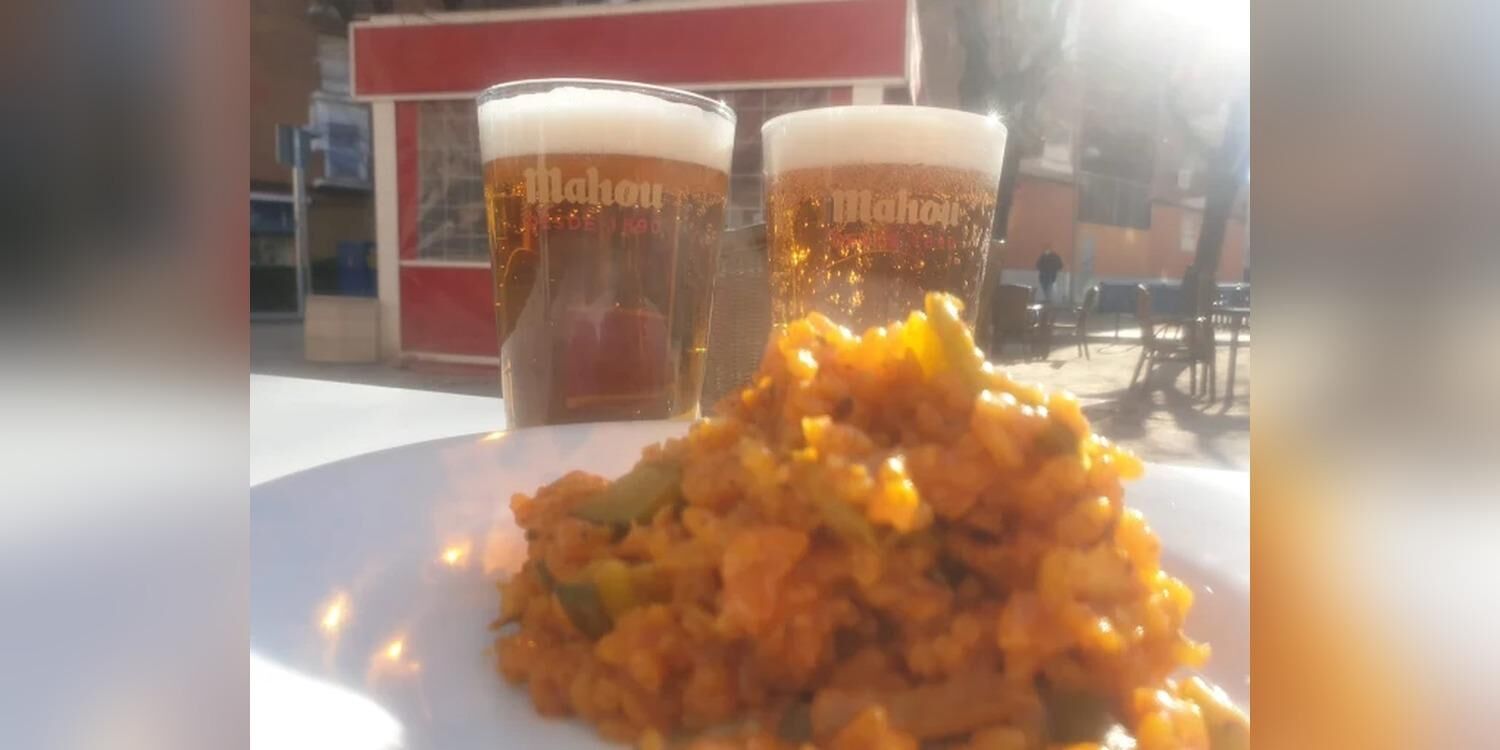 El Parque Cafe Bar, bar