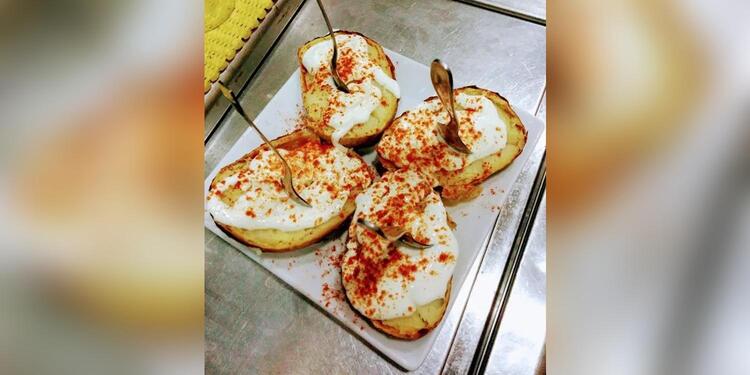 El Parque Cafe Bar, bar