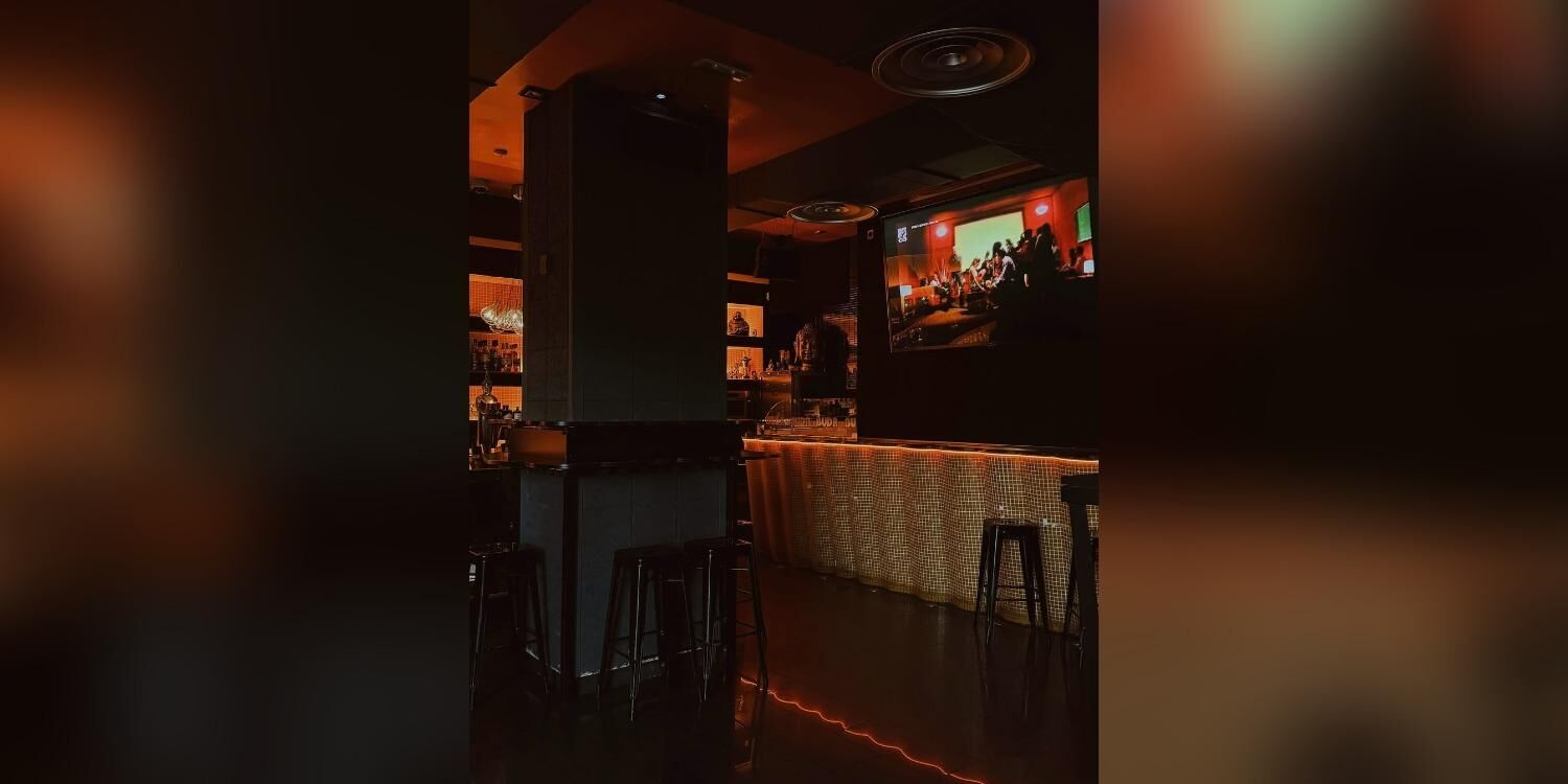 Buda Bar de Copas, bar