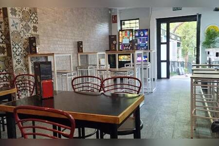 Alupa Terraza Bar, Bar Madrid  Pinar del Rey #0