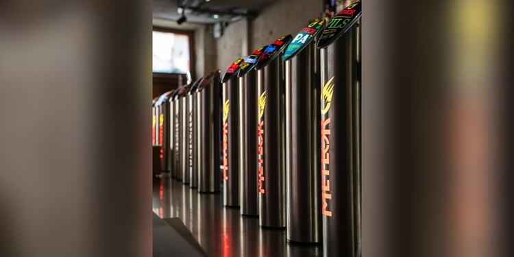 Le METEOR Vieux Port, bar