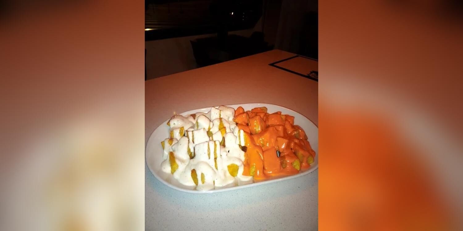 The Green Corner Pub, bar