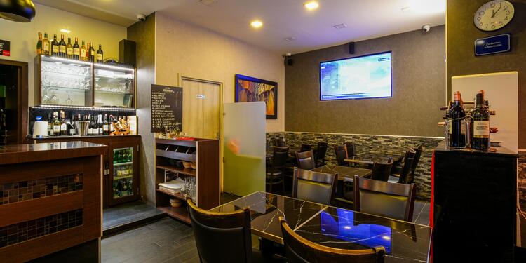 Brasserie L'Entracte Café Aubervilliers, bar