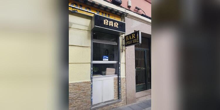 Bar Apolo XIII, bar