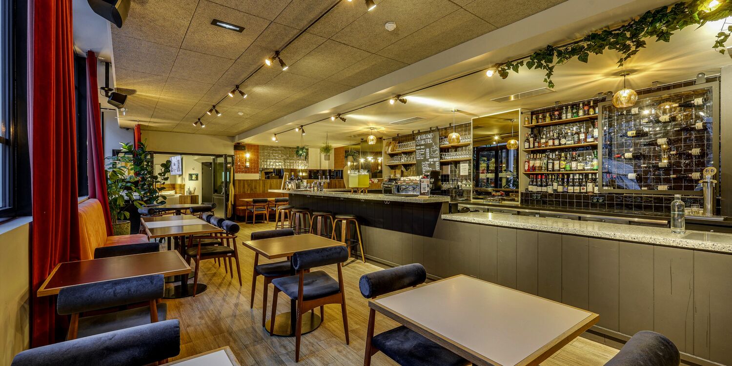 Le Grand Quartier, bar
