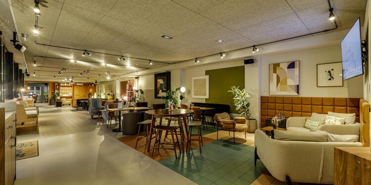 Le Grand Quartier, bar