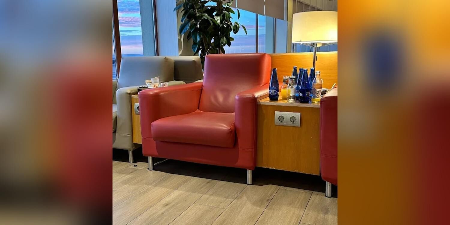 Puerta de Alcalá VIP Lounge, bar