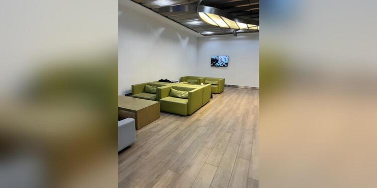 Puerta de Alcalá VIP Lounge, bar