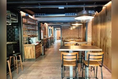 No me llames Dolores, Restaurante Madrid Nueva España #0