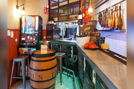 Los más Canallas de Chamberí, Bar Madrid Arapiles #0