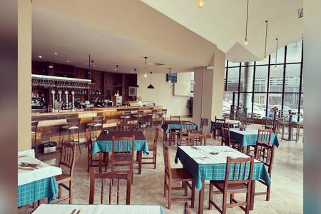 Taberna Balkanika, Restaurante Madrid Pueblo Nuevo #0