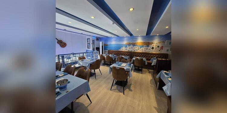 Greek N Ribs, restaurant