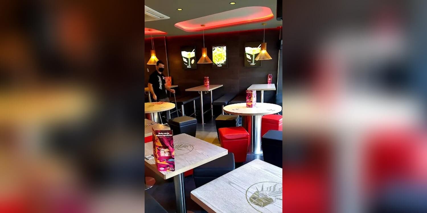 Mister Noodles, restaurant