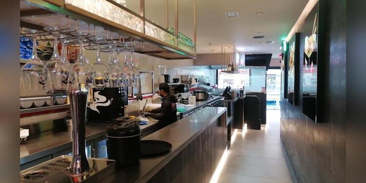 Mister Noodles, restaurant