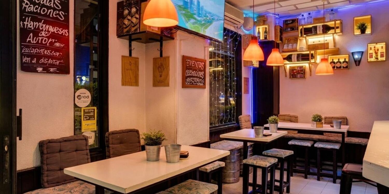 Gula pintxosbar, bar