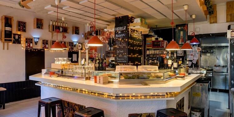 Gula pintxosbar, bar